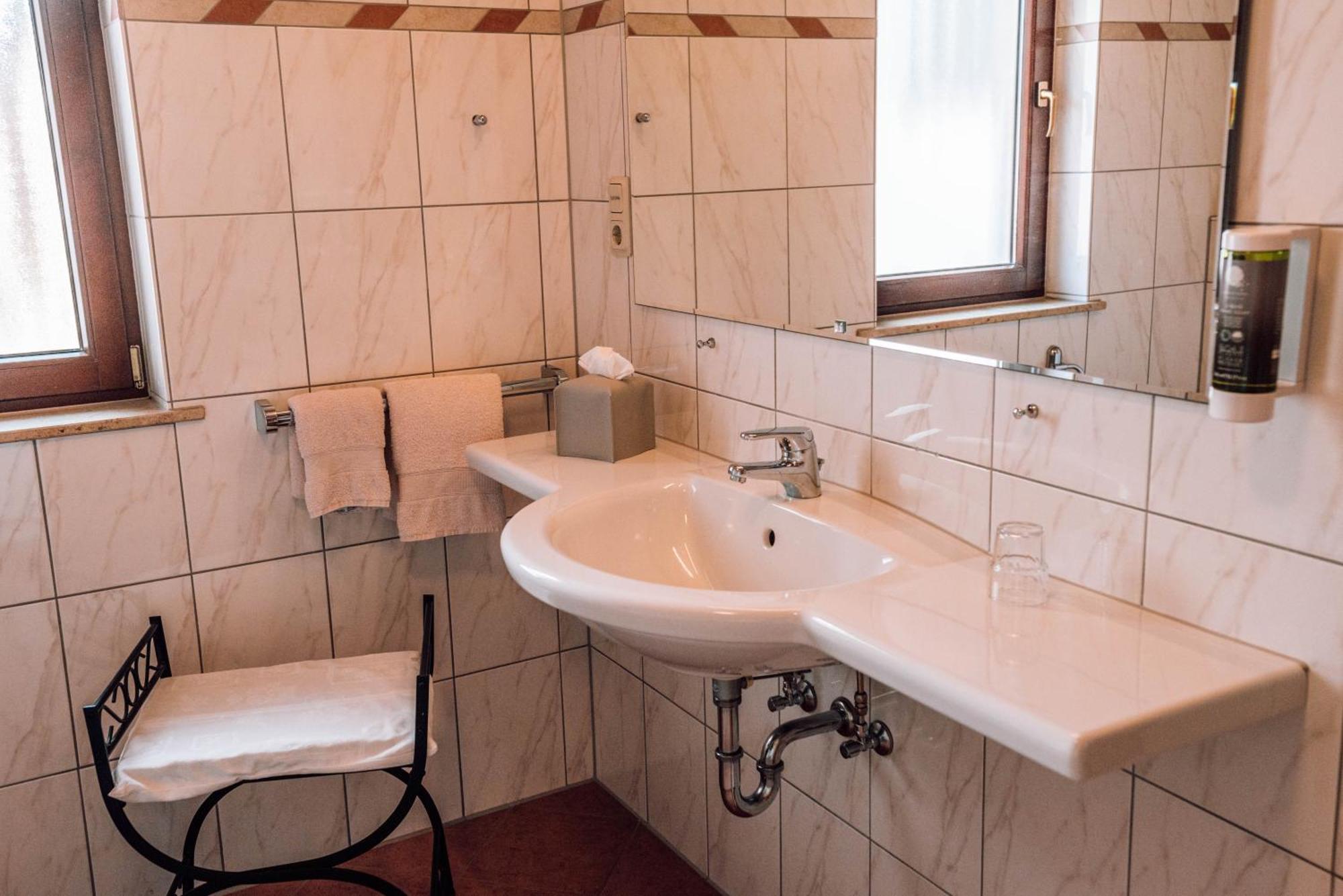 Hotel Schmidtburger Hof Weiler bei Monzingen Pokój zdjęcie